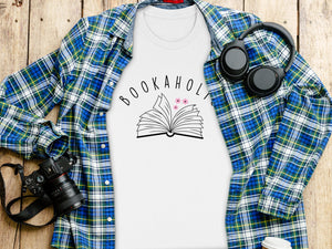 White t-shirt with "BOOKAHOLIC" and open book graphic.