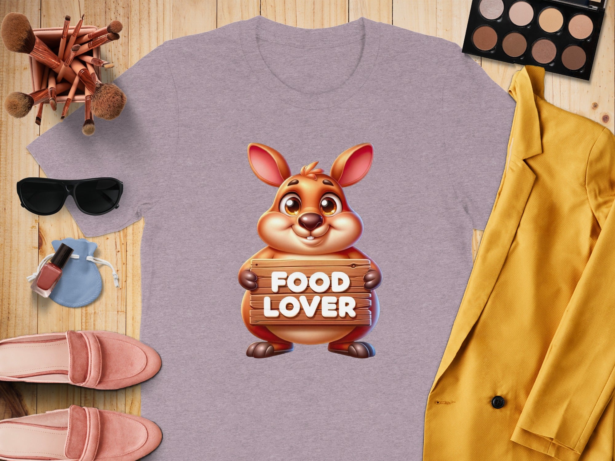 Lilac t-shirt with cartoon kangaroo holding a "FOOD LOVER" sign.