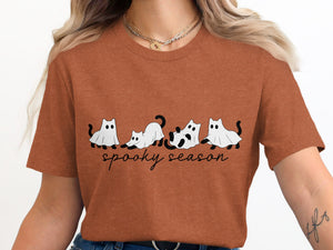T-shirt with five ghost cats and the text "spooky season".